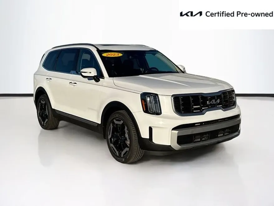 2023 Kia Telluride S photo 1