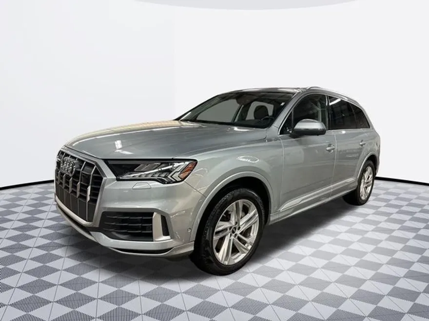 2024 Audi Q7 55 Premium Plus photo 1