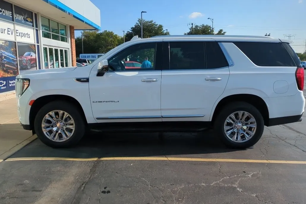 2023 Gmc Yukon Denali photo 1