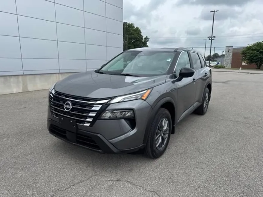 2024 Nissan Rogue S photo 1