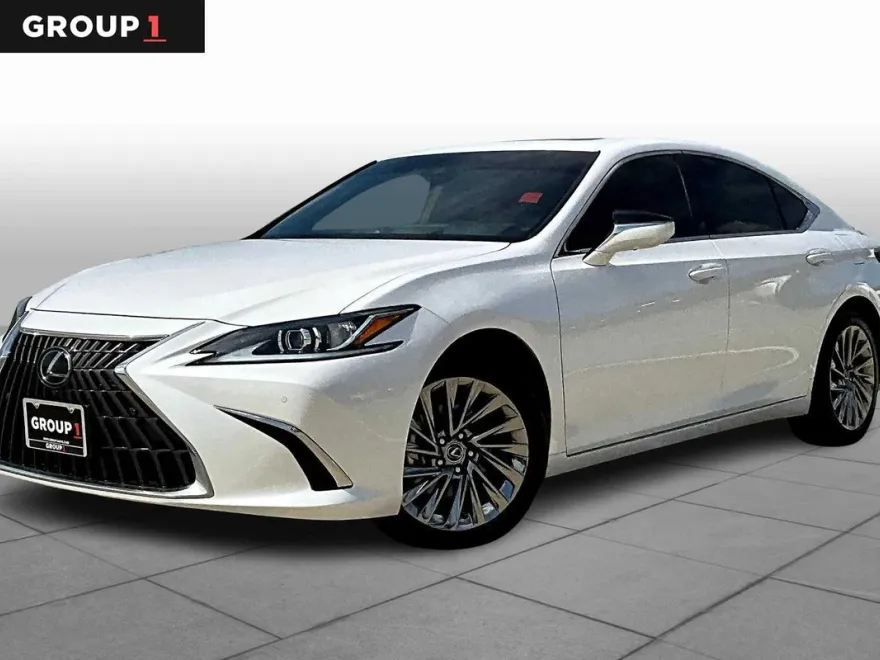 2025 Lexus ES Luxury photo 1
