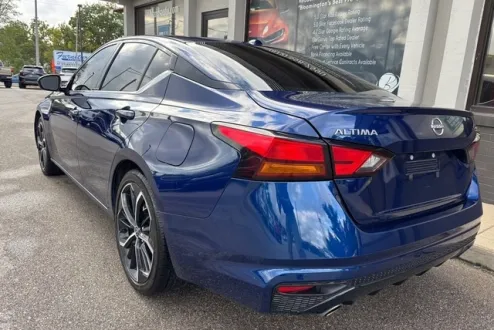 2024 Nissan Altima 2.5 SR photo 2