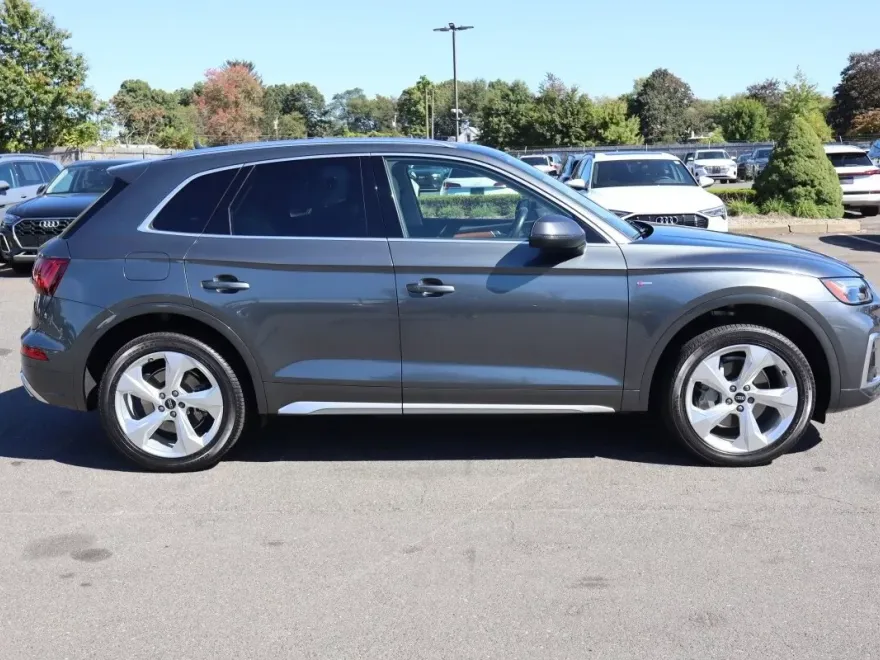 2022 Audi Q5 S line Premium Plus 45 TFSI photo 1