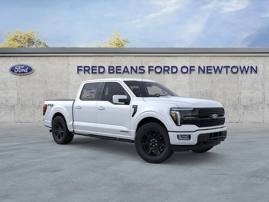 2025 Ford F-150 Platinum photo 1