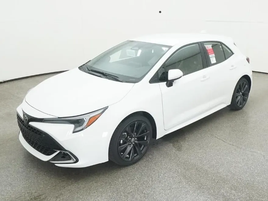 2025 Toyota Corolla XSE photo 1