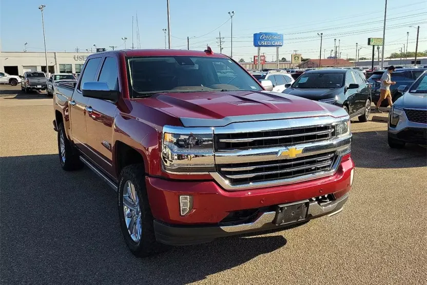 2018 Chevrolet Silverado 1500 High Country photo 1
