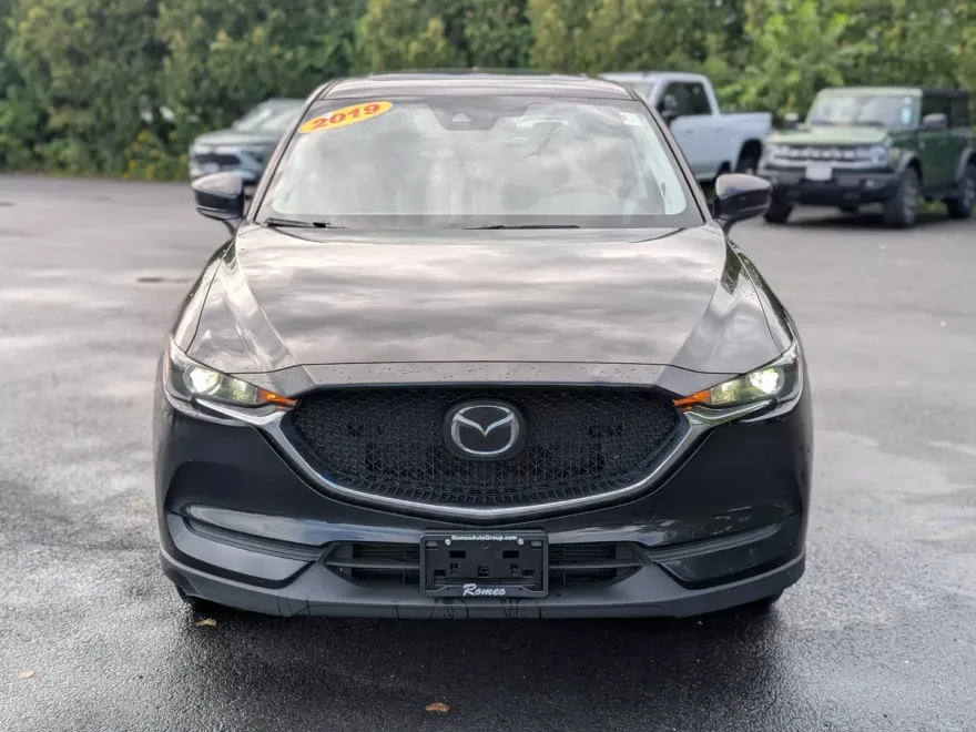 2019 Mazda CX-5 Touring photo 1