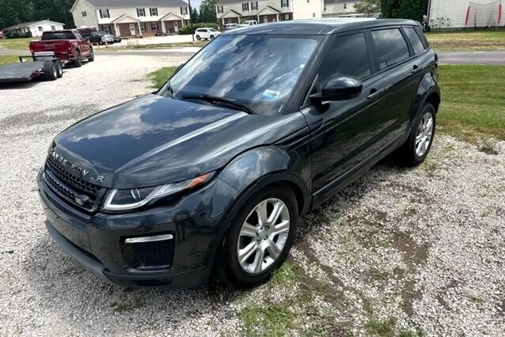 2017 Land Rover Range Rover Evoque SE photo 1