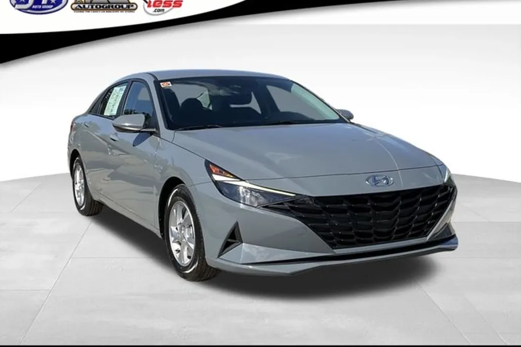 2021 Hyundai Elantra SE photo 1
