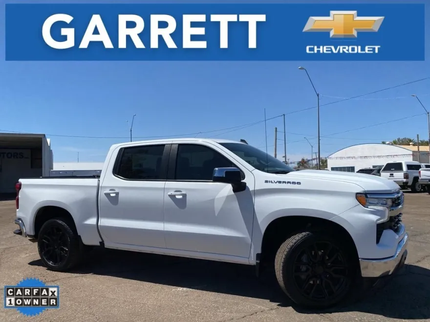 2024 Chevrolet Silverado 1500 LT photo 1