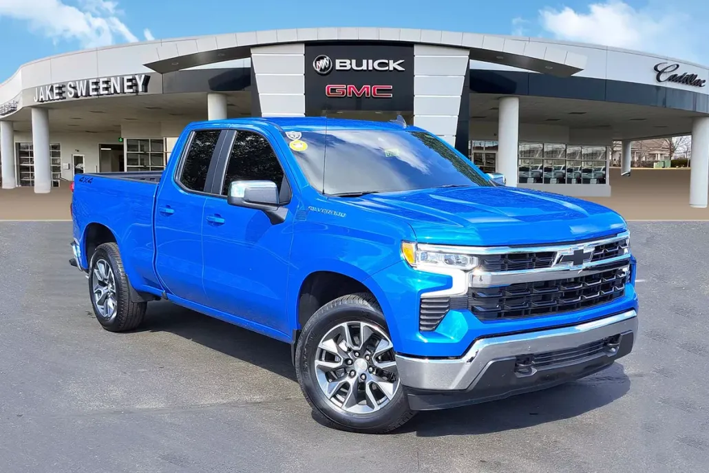 2025 Chevrolet Silverado 1500 LT photo 1