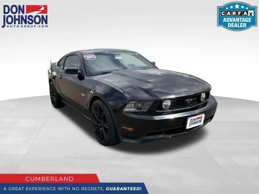 2011 Ford Mustang GT Premium photo 1