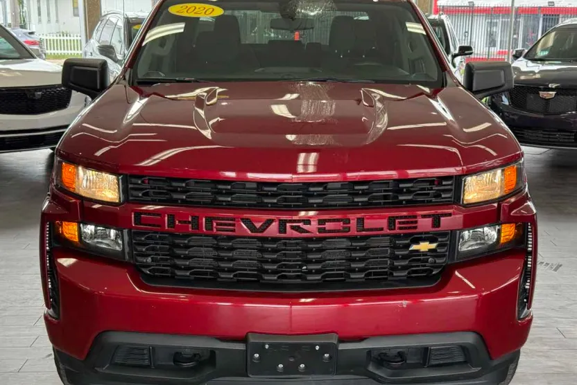 2020 Chevrolet Silverado 1500 Custom photo 1