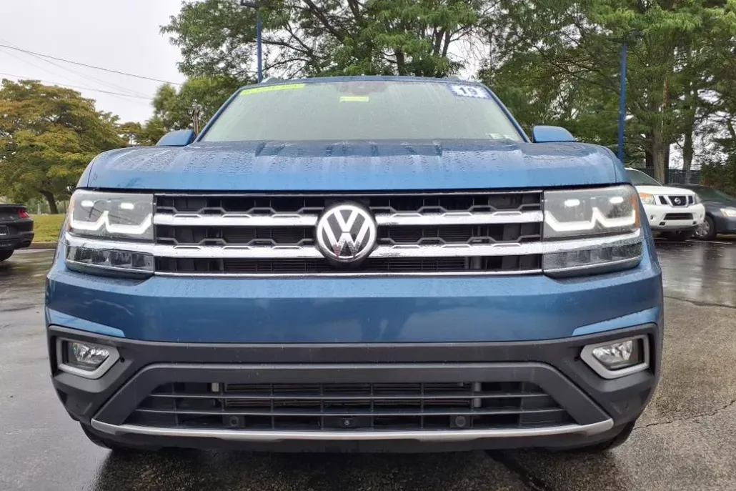 2019 Volkswagen Atlas V6 SEL Premium photo 1