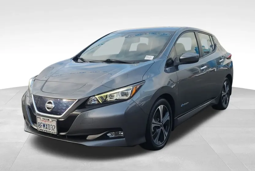 2018 Nissan Leaf SV photo 1