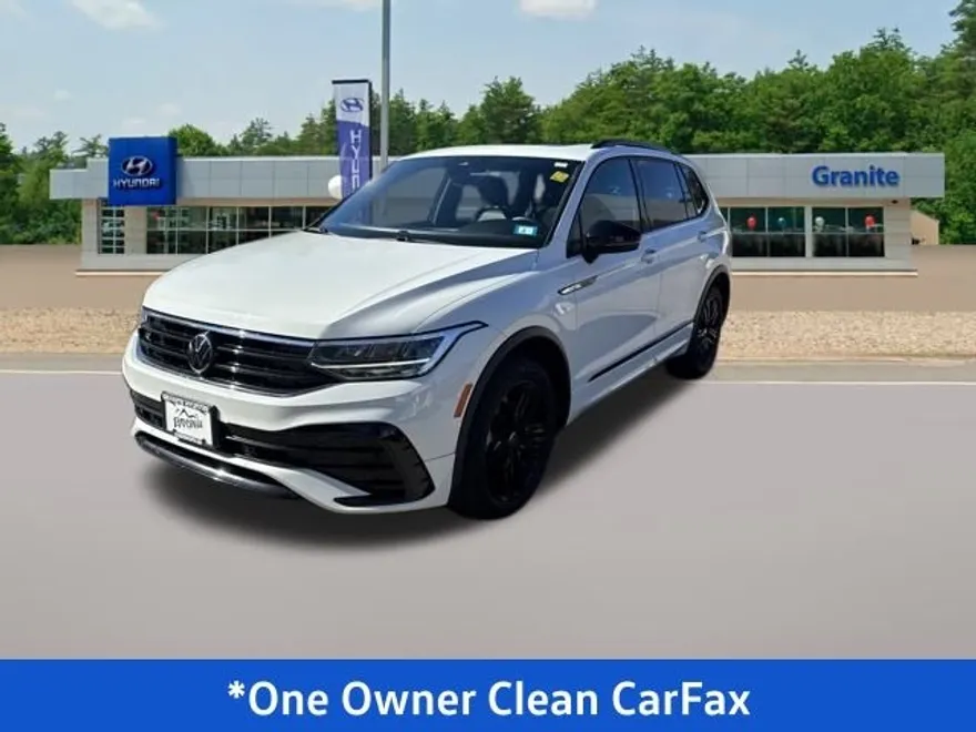 2022 Volkswagen Tiguan SE R-Line Black photo 1