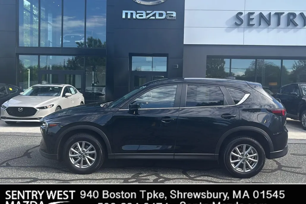 2023 Mazda CX-5 2.5 S Preferred photo 1
