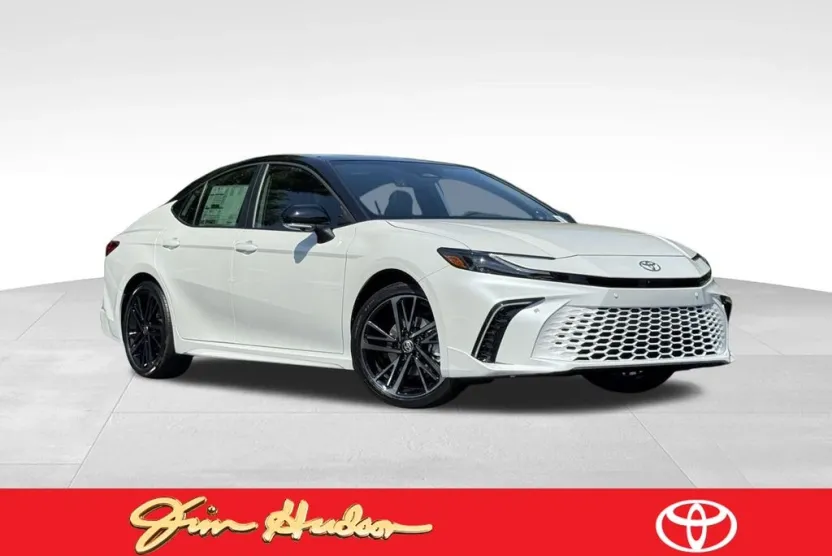 2025 Toyota Camry XSE photo 1