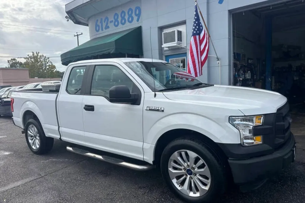 2016 Ford F-150 XL photo 1