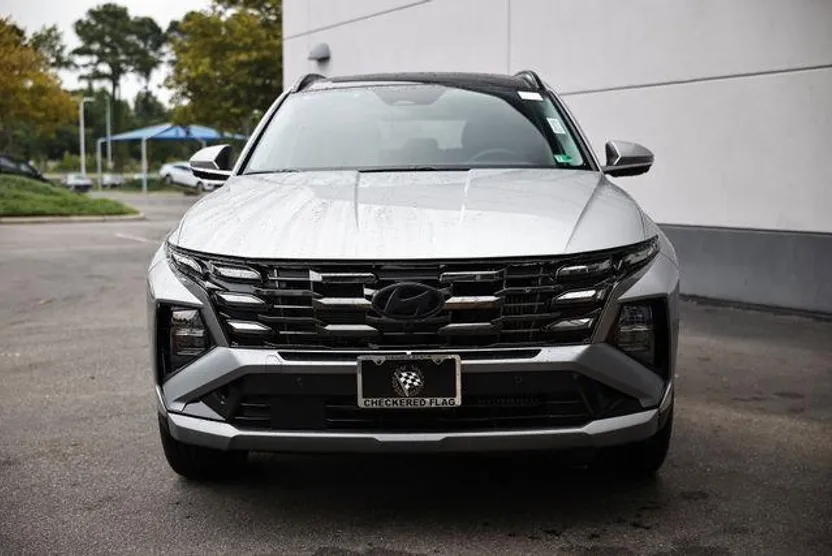 2025 Hyundai Tucson Hybrid Limited photo 1