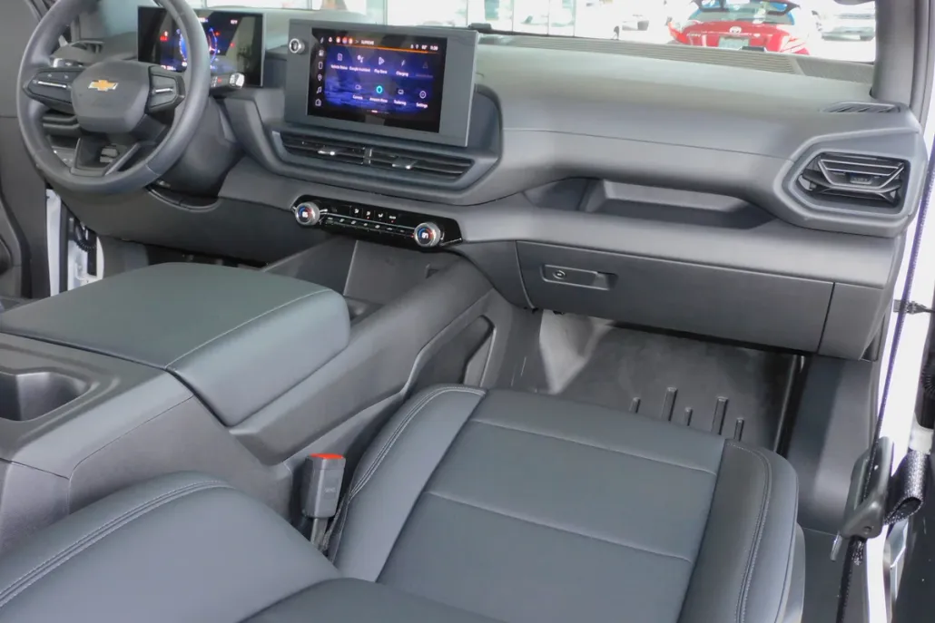 2024 Chevrolet Silverado EV Work Truck photo 1