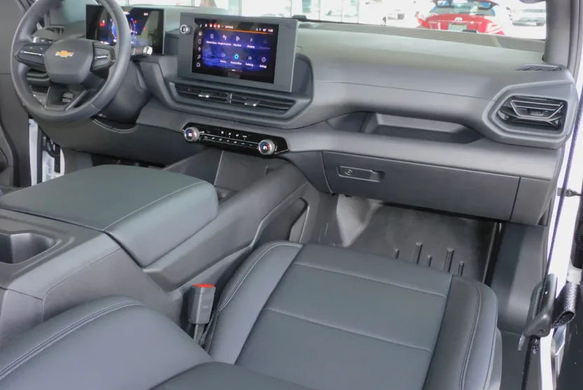 2024 Chevrolet Silverado EV Work Truck photo 1
