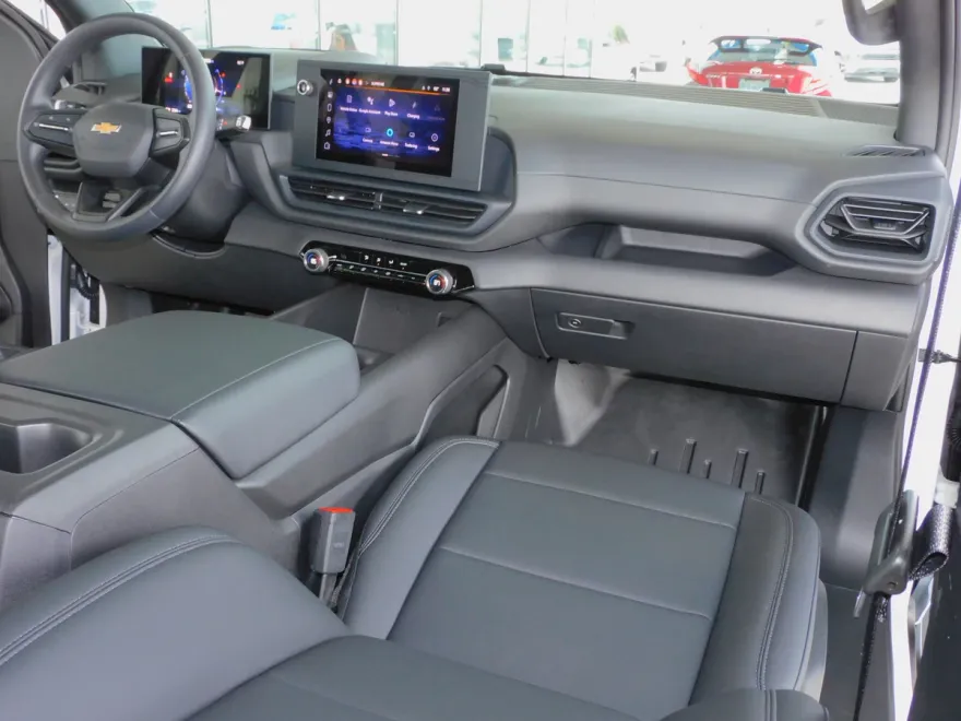 2024 Chevrolet Silverado EV Work Truck photo 1