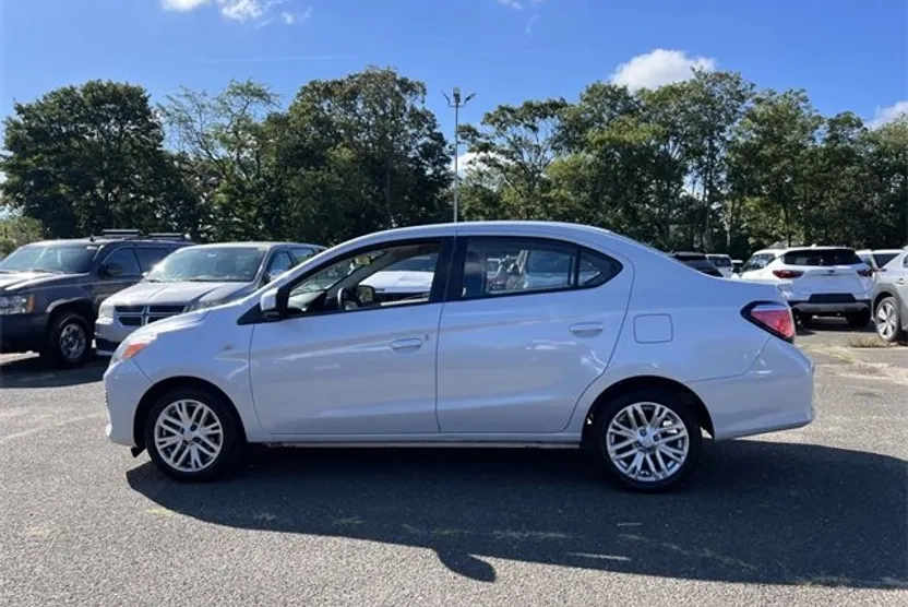 2021 Mitsubishi Mirage G4 ES photo 1
