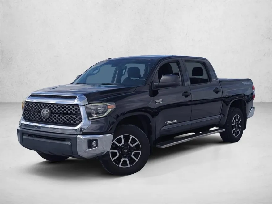 2019 Toyota Tundra SR5 CrewMax photo 1
