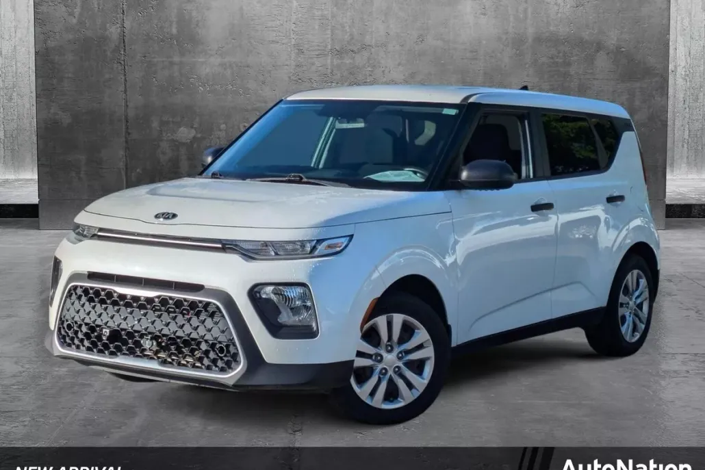 2020 Kia Soul LX photo 1