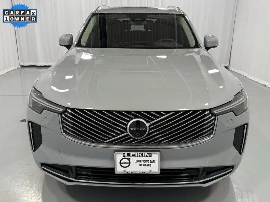 2025 Volvo XC90 B5 Plus photo 1