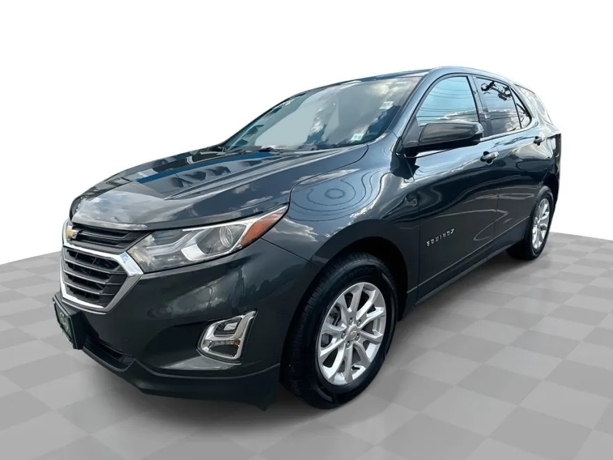 2018 Chevrolet Equinox LT photo 1