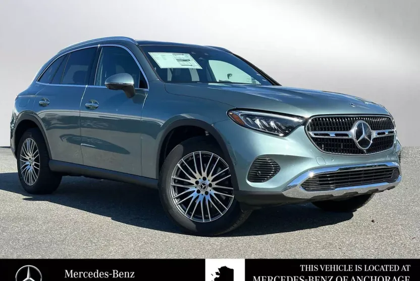 2026 Mercedes Benz GLC 300 4MATIC photo 1