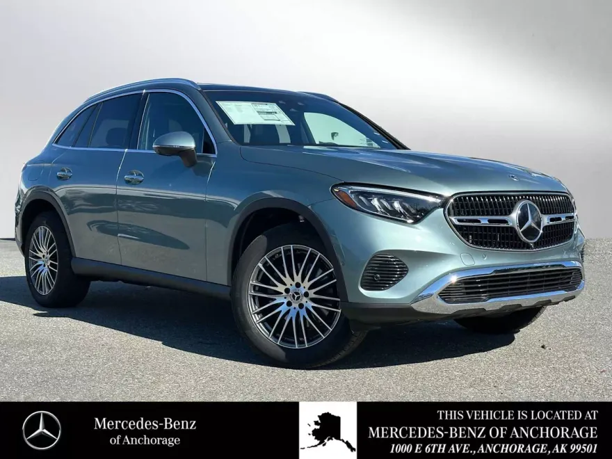 2026 Mercedes Benz GLC 300 4MATIC photo 1