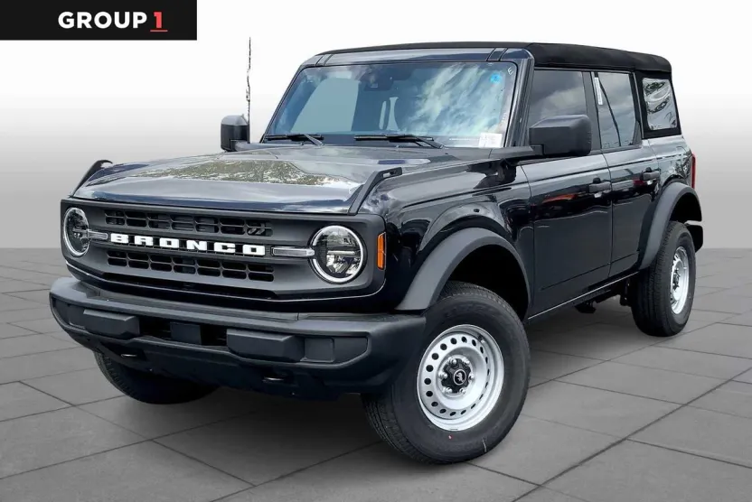 2025 Ford Bronco Base photo 1