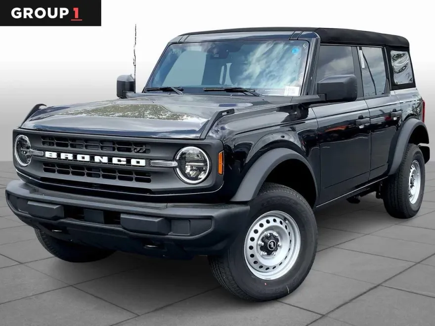 2025 Ford Bronco Base photo 1