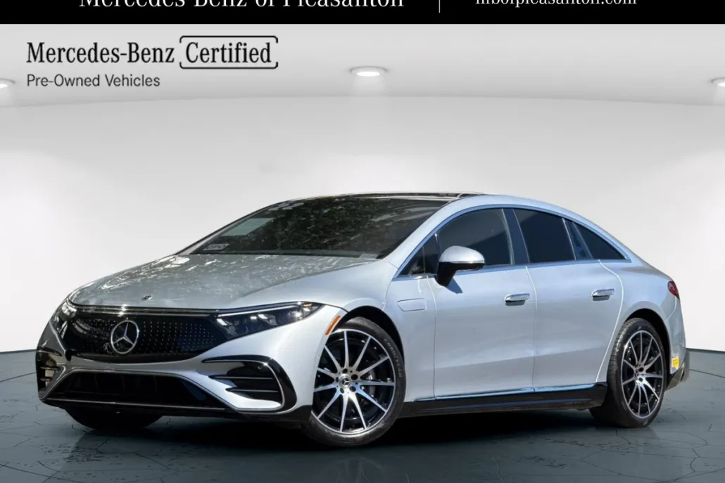 2022 Mercedes Benz EQS Sedan 450 photo 1