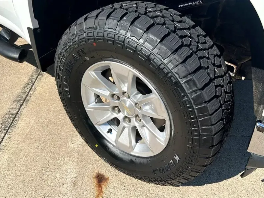 2019 Chevrolet Silverado 1500 LT photo 1