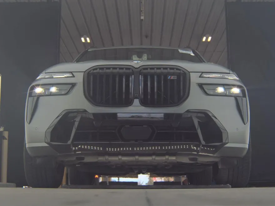 2024 Bmw X7 M60i photo 1