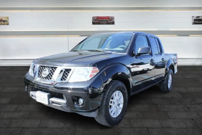 2017 Nissan Frontier SV photo 1