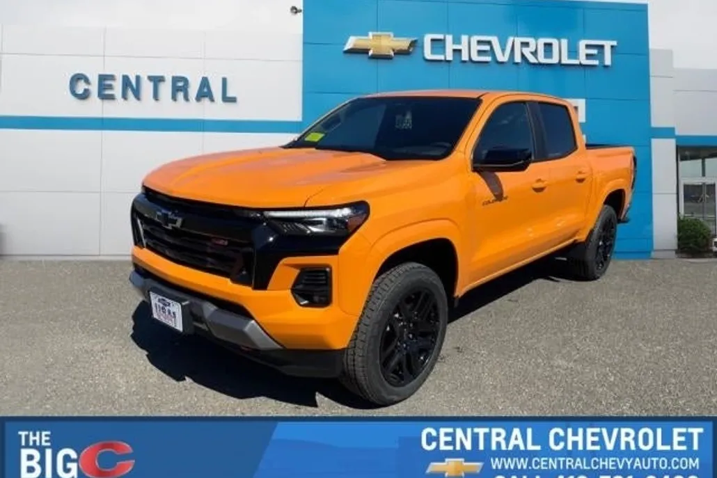 2025 Chevrolet Colorado Z71 photo 1