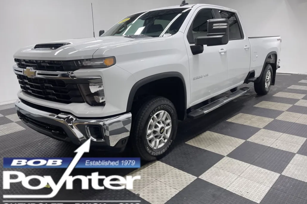 2024 Chevrolet Silverado 2500HD LT photo 1