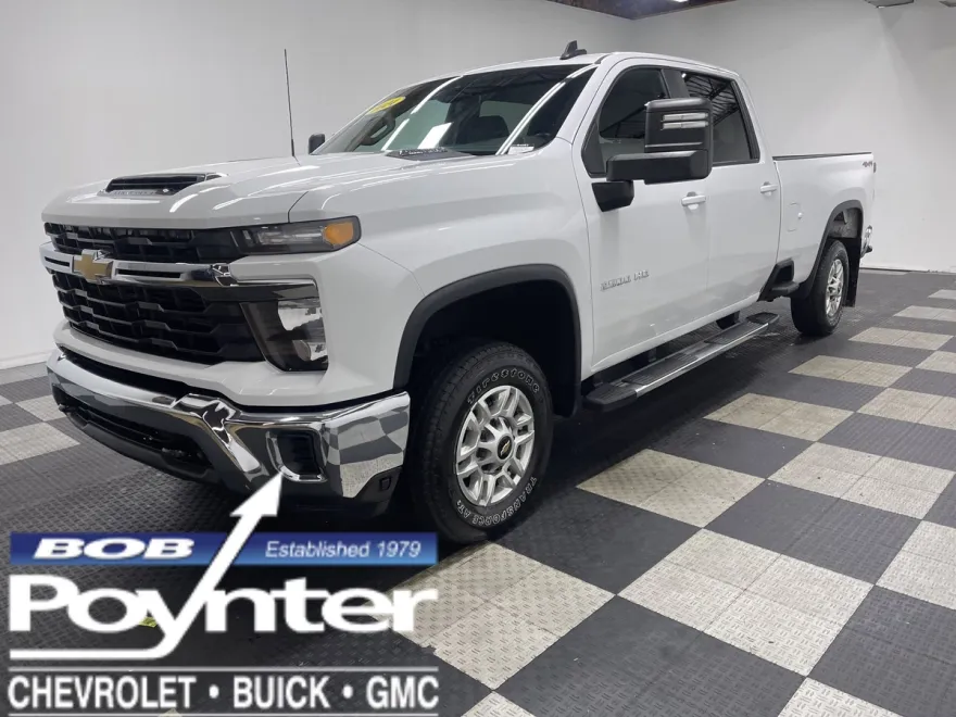 2024 Chevrolet Silverado 2500HD LT photo 1