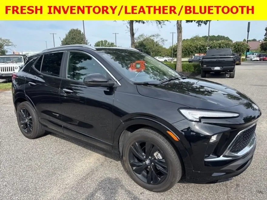 2024 Buick Encore GX Sport Touring photo 1