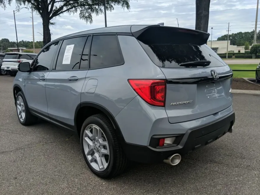 2024 Honda Passport EX-L photo 1