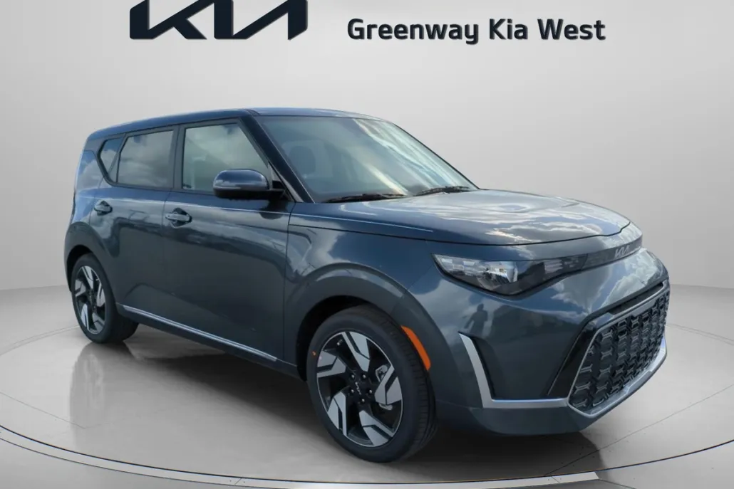2025 Kia Soul GT-Line photo 1