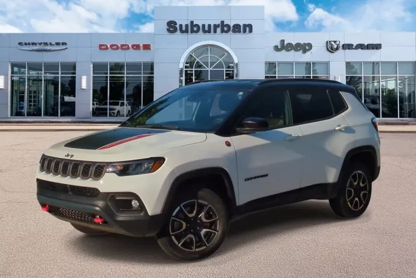 2024 Jeep Compass Trailhawk photo 1