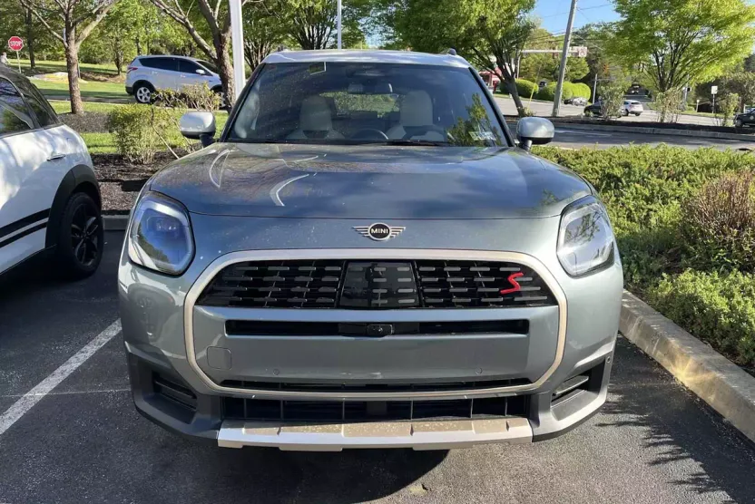 2025 Mini Cooper S ALL4 photo 1