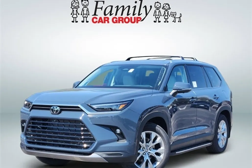 2026 Toyota Highlander Hybrid Limited photo 1