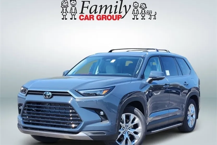 2026 Toyota Highlander Hybrid Limited photo 1